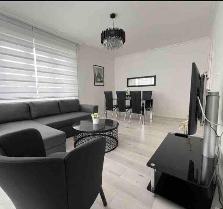 Appartement Des 3 Pays. 2 Mn De Bale+ Free Parking Saint-Louis  Luaran gambar